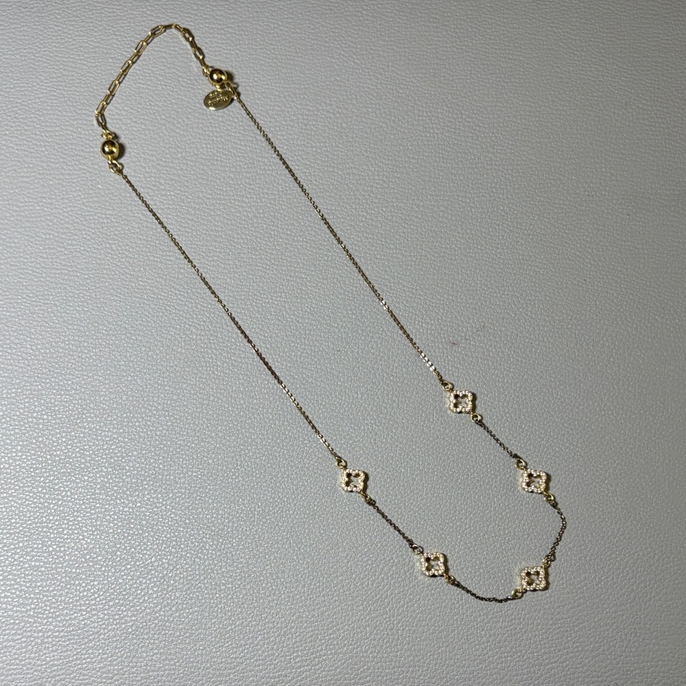 Melania Clara floral necklace